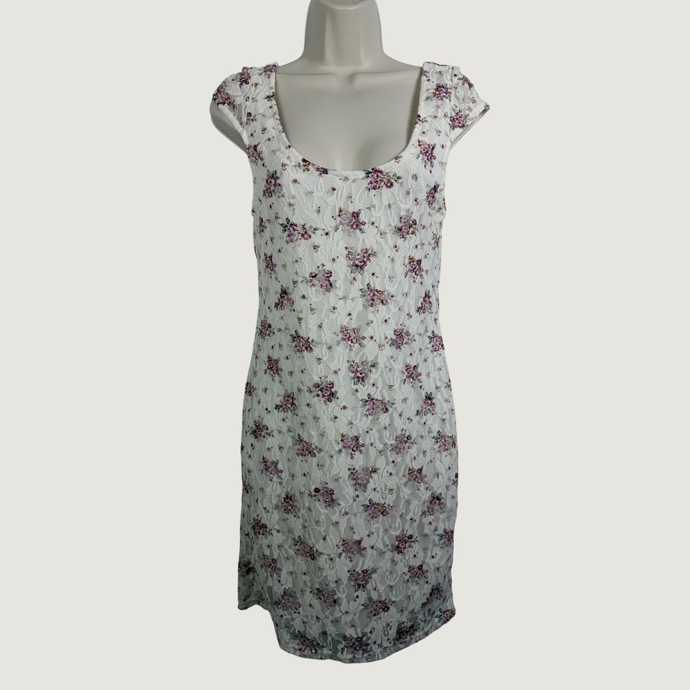 2b bebe Dress Womens M Ivory Floral Lace Cutout Back Sheath Cap Sleeve Y2K